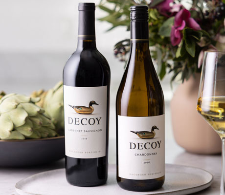 Decoy wines on a table