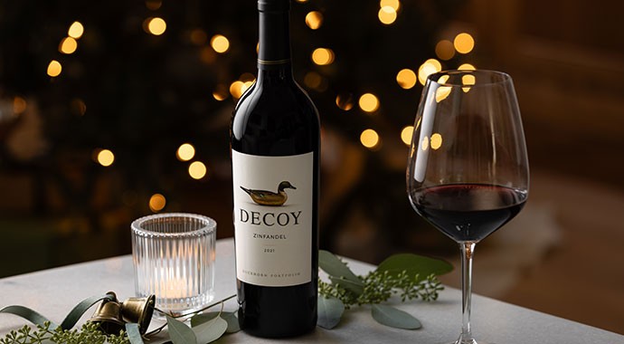 Decoy wine on a Christmas Table